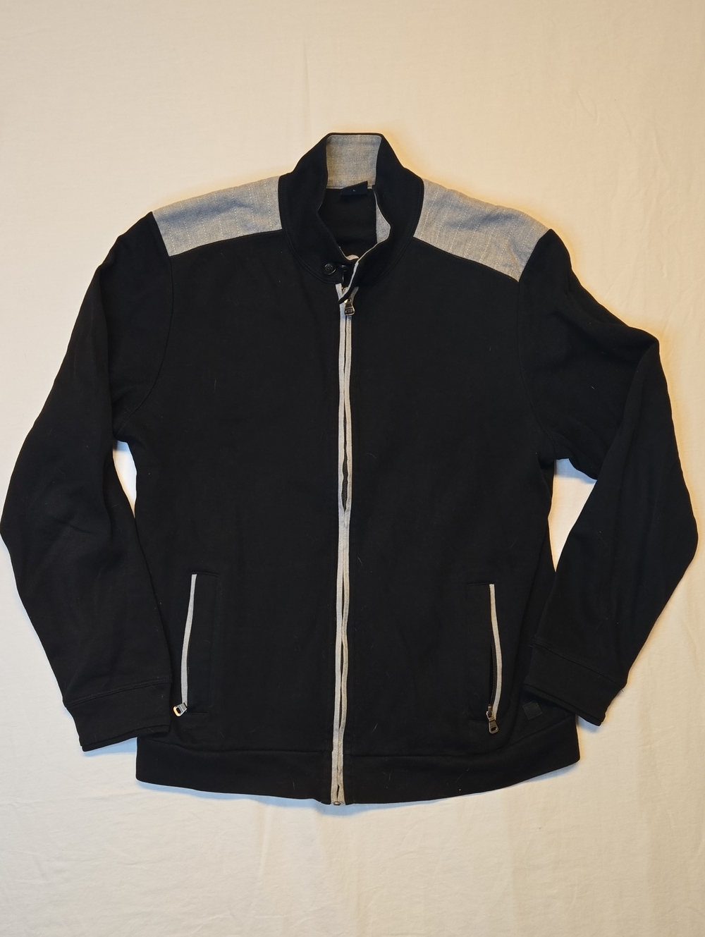 Hugo Boss Black Full Zip Knit Cotton Sweater with Grey Accents